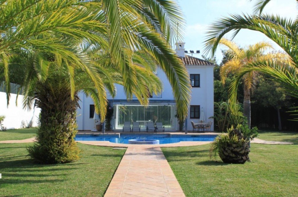 Villa in Marbella, Andalusia, Spain 2 - 15099131