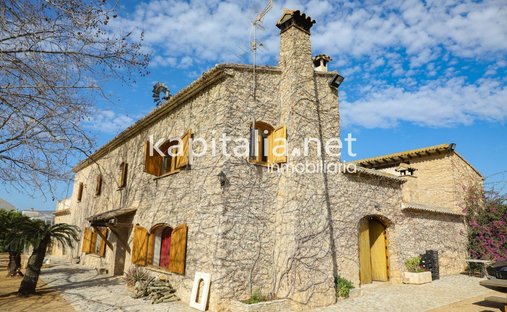 Country House in Montesa, Valencian Community, Spain 1