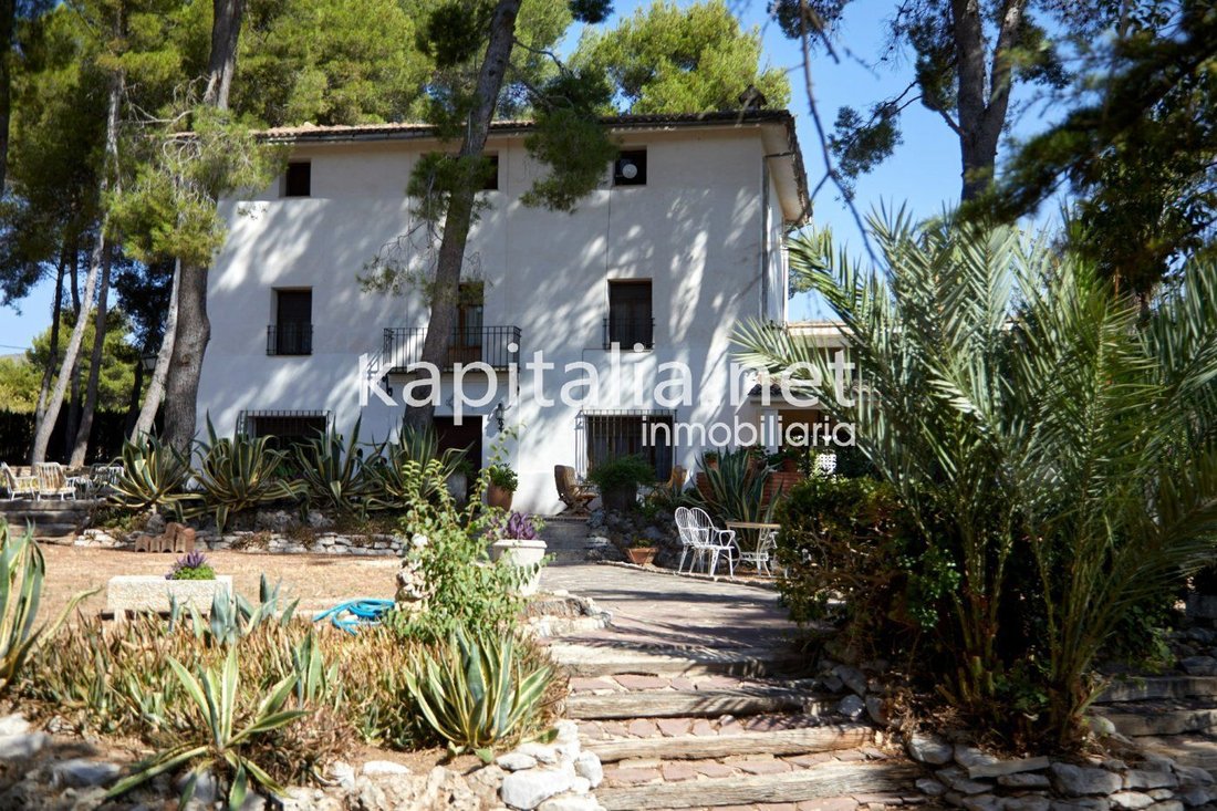 Villa in Ontinyent, Valencian Community, Spain 1 - 15106906