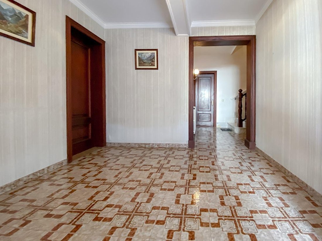 Villa in es Castell, Balearic Islands, Spain 5 - 15107602
