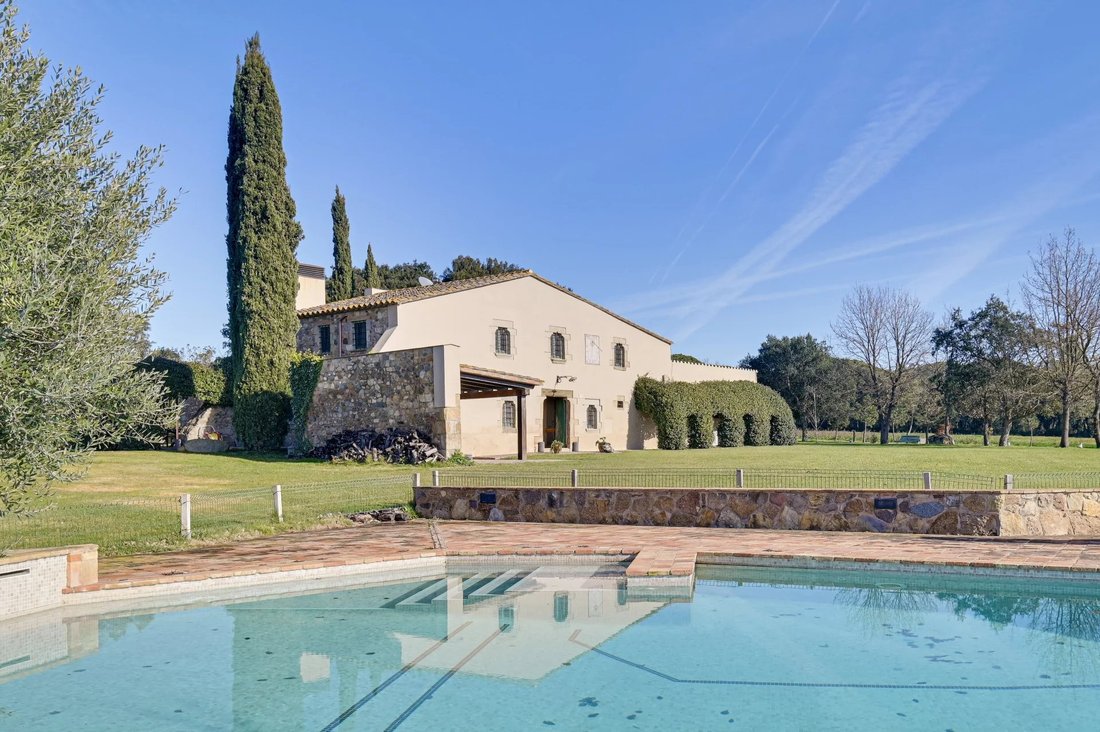 Country House in Cassa de la Selva, Catalonia, Spain 1 - 14285354