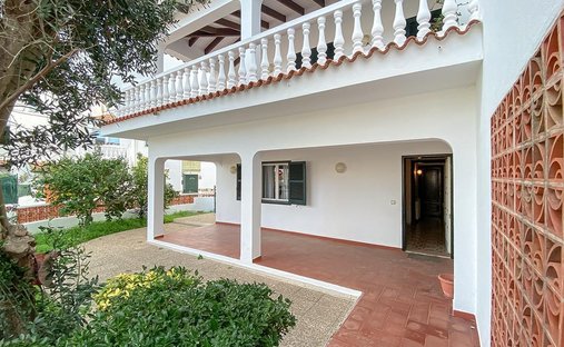 Villa in es Castell, Balearic Islands, Spain 1