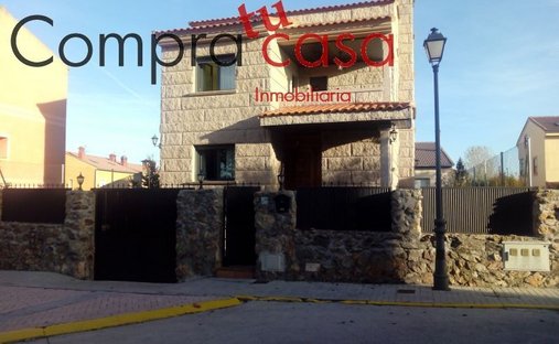 Villa in Palazuelos de Eresma, Kastilien und León, Spanien 1