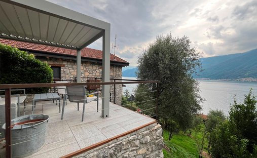 House in Sala Comacina, Lombardy, Italy 1