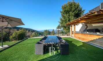 Èze’s Whispering Villa: Where Sky Meets Sea in Timeless Serenity