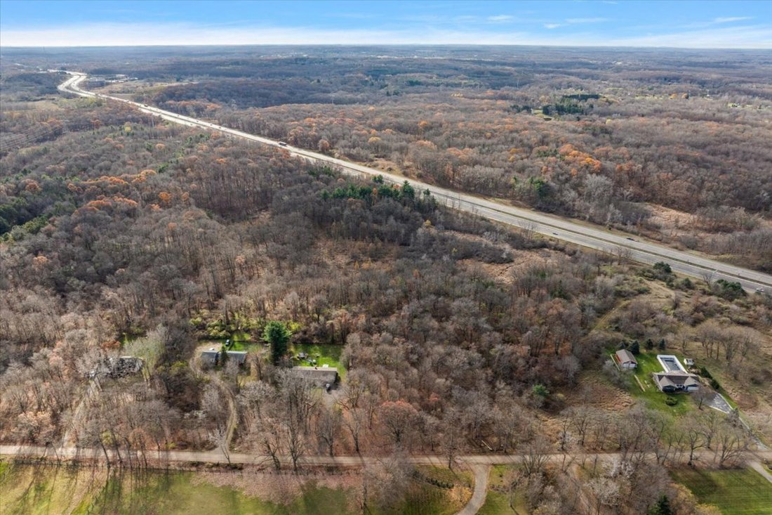 Land in Holly, Michigan, United States 2 - 15114570