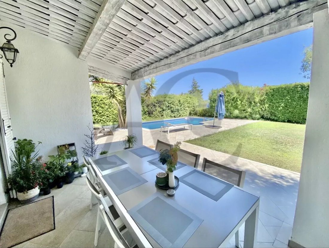 Villa in Vaug, Villeneuve-Loubet, France 1 - 12813707