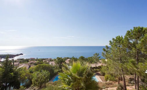 Villa in Le Dramont-Agay-Anthéor-Le Trayas, Saint-Raphaël, Frankreich 1