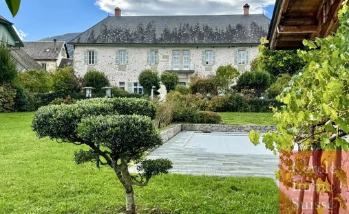 House in Chambery, Auvergne-Rhône-Alpes, France 1