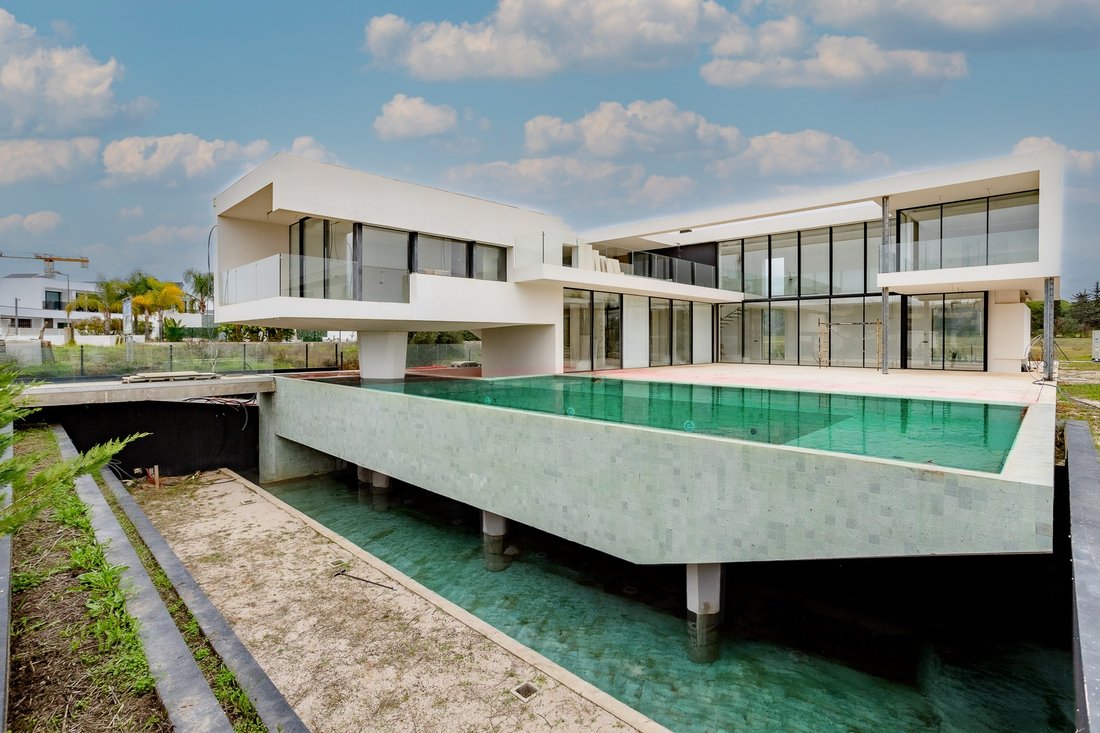 House in Vilamoura, Quarteira, Algarve 2 - 15113966
