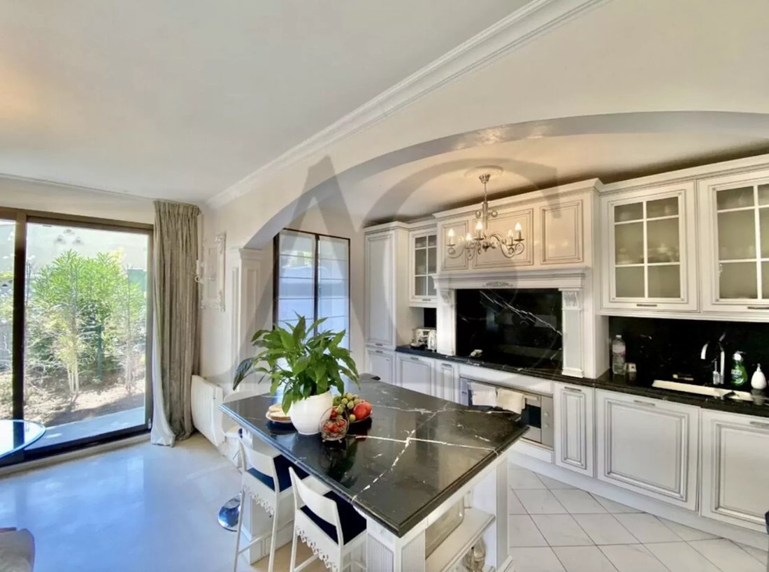 Villa in Vaug, Villeneuve-Loubet, France 2 - 12813707