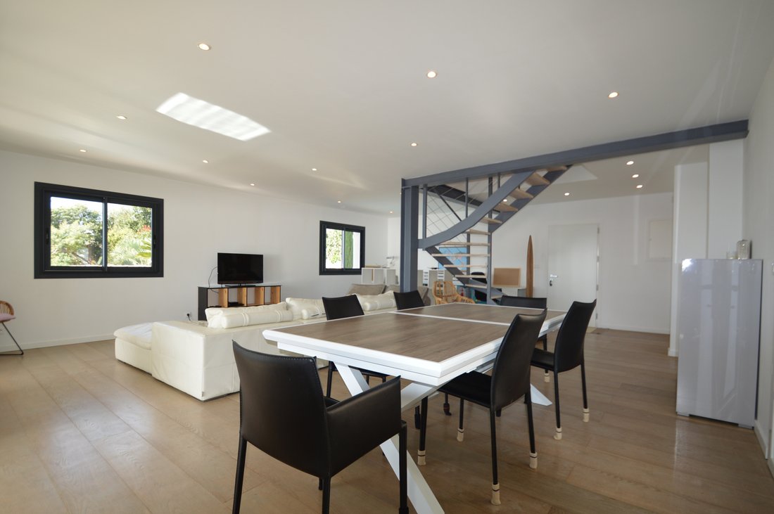 Villa in Le Dramont-Agay-Anthéor-Le Trayas, Saint-Raphaël, France 4 - 14985545