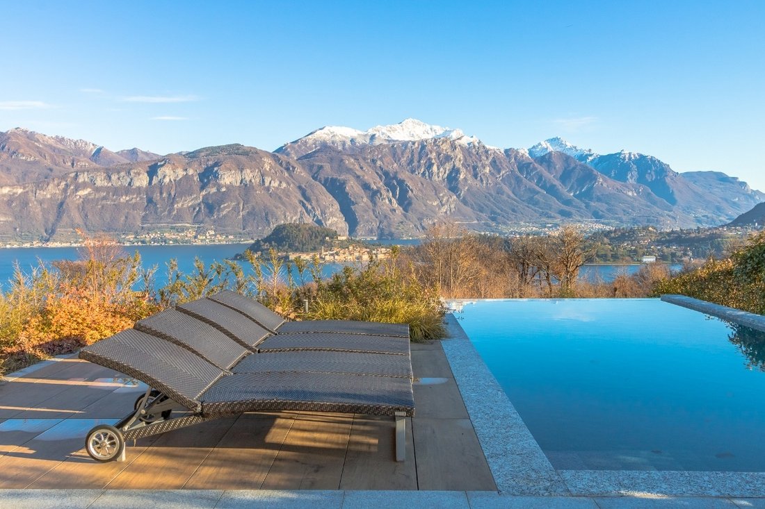 Villa in Griante, Lombardy, Italy 2 - 15113277