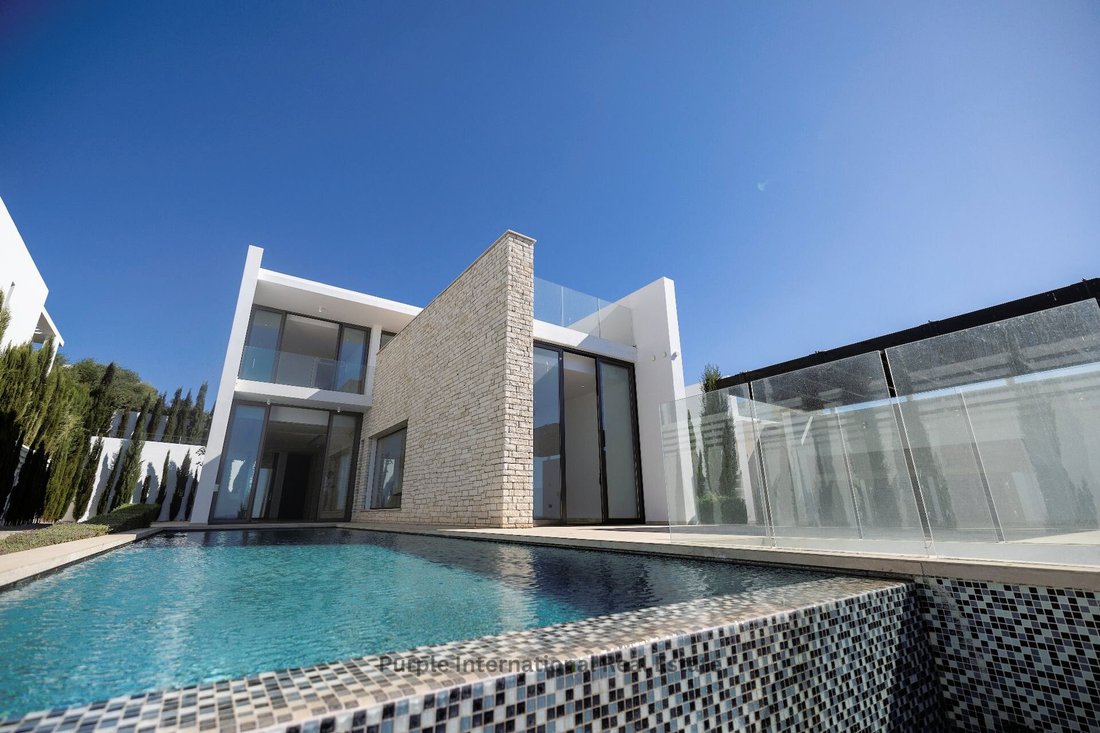 Villa in Peyia, Paphos, Cyprus 1 - 14859190