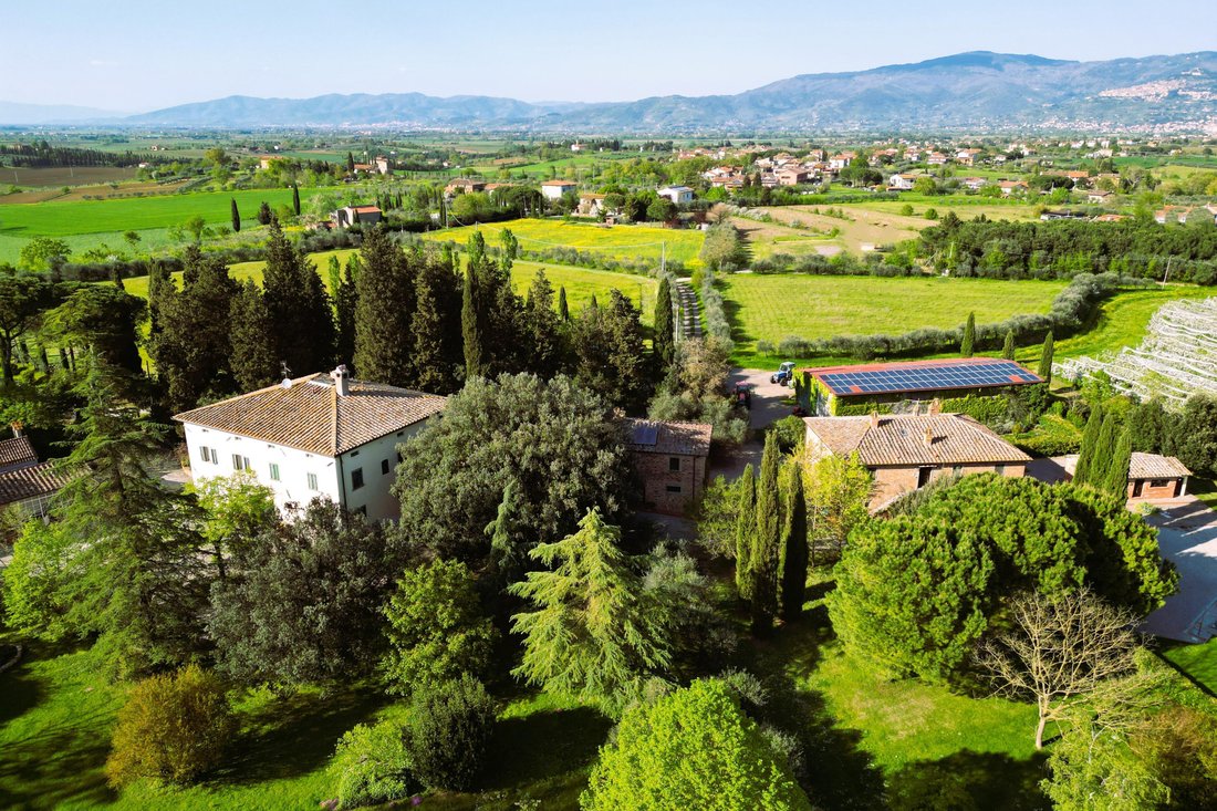 Country House in Montecchio della Pozzanghera, Tuscany, Italy 4 - 15114984