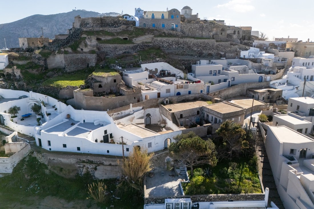House in Thira, Aegean, Greece 1 - 15116053