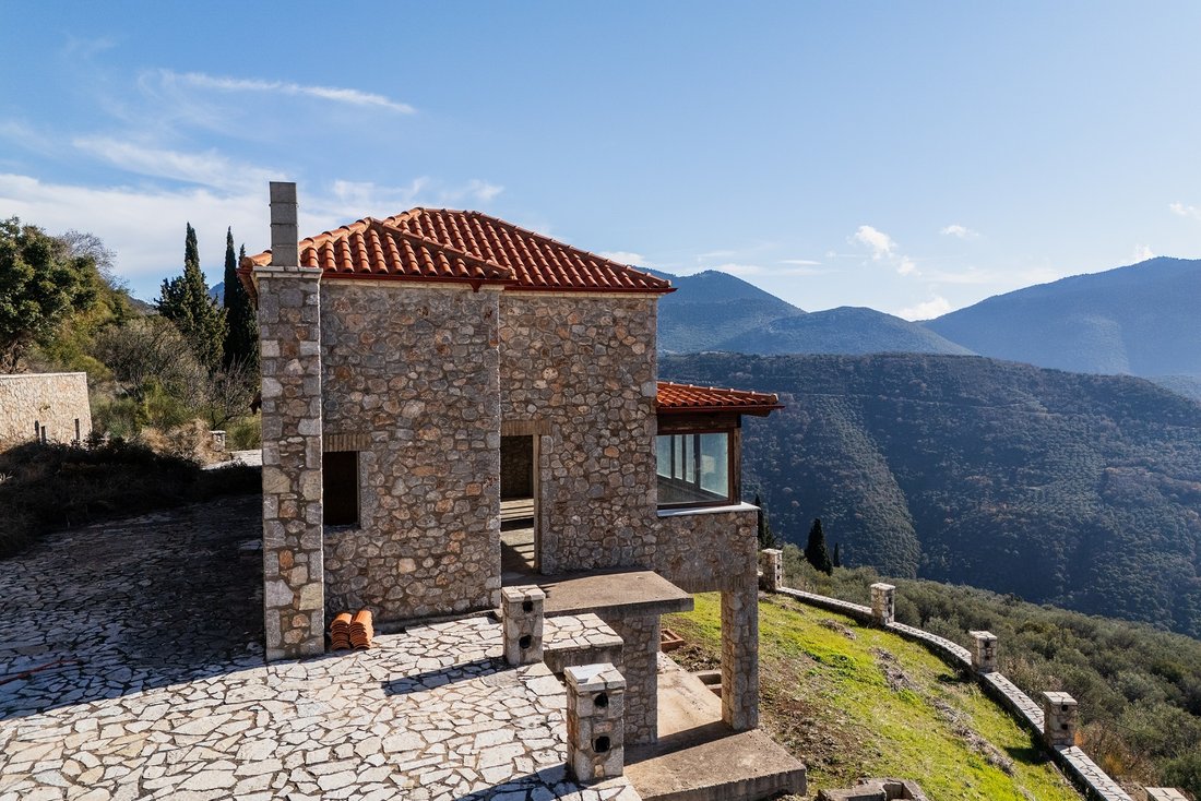 House in Loutron Hraias, Iraia, Peloponnese, Western Greece and the Ionian 2 - 15116066