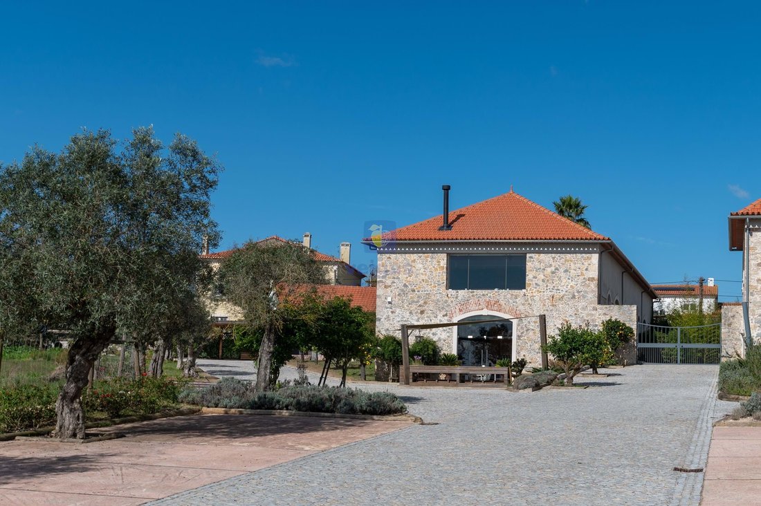Villa in Nossa Senhora do Populo, Coto e Sao Gregorio, Leiria District, Portugal 5 - 14980502