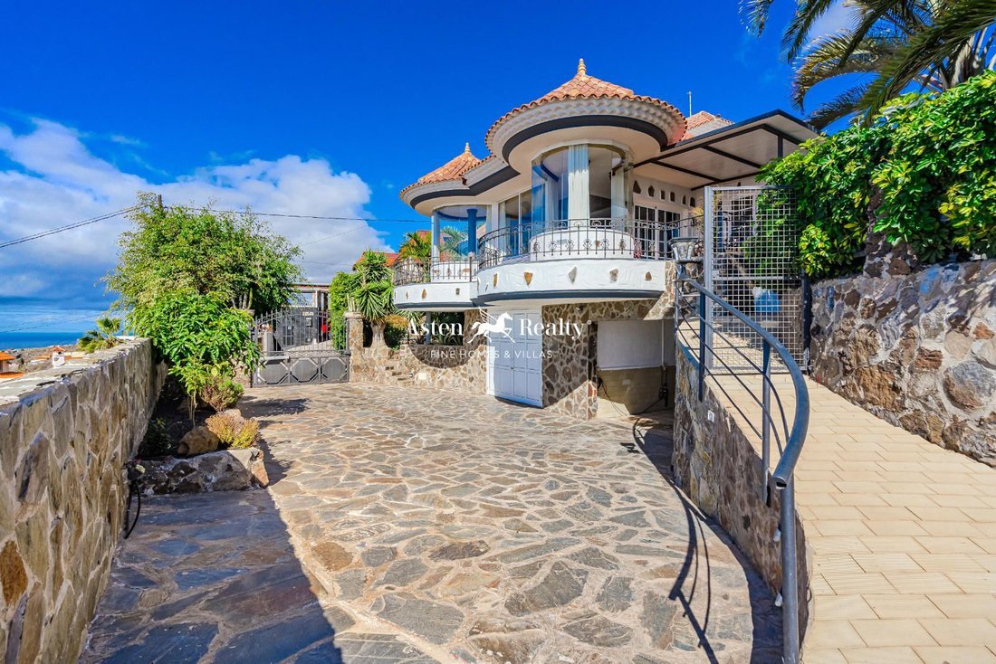 Villa in Adeje, Canary Islands, Spain 5 - 15118202