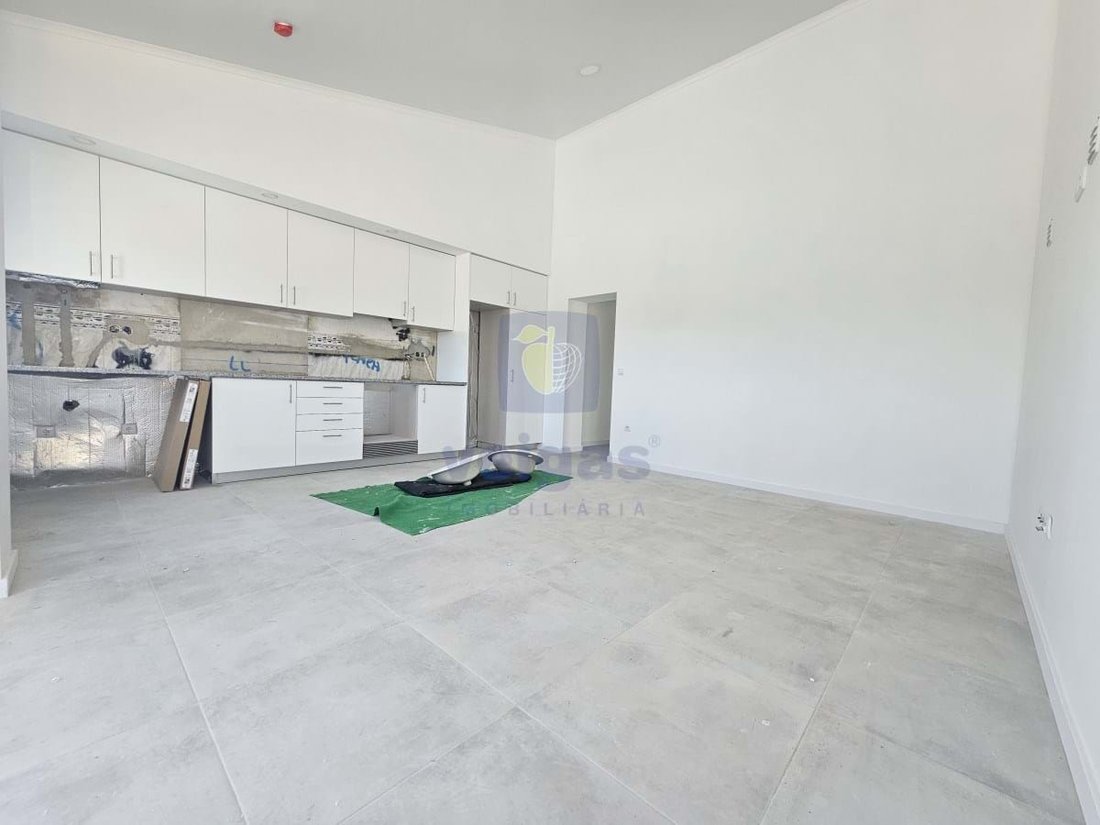 Apartment in Nossa Senhora do Populo, Coto e Sao Gregorio, Leiria District, Portugal 3 - 14960098