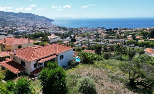 Land in São Martinho, Autonome Region Madeira, Portugal 1