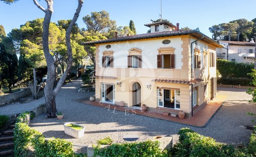 Villa in Historic Center, Livorno, Tuscany 1