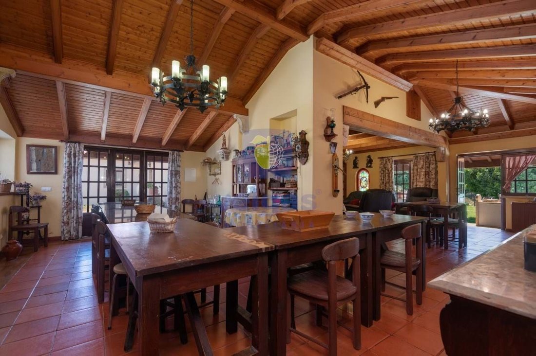 Villa in Turquel, Leiria District, Portugal 2 - 14960073