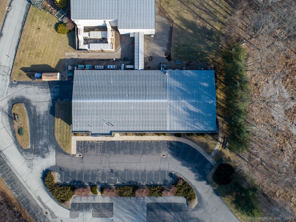 Tolland, Connecticut, United States 4 - 15117780