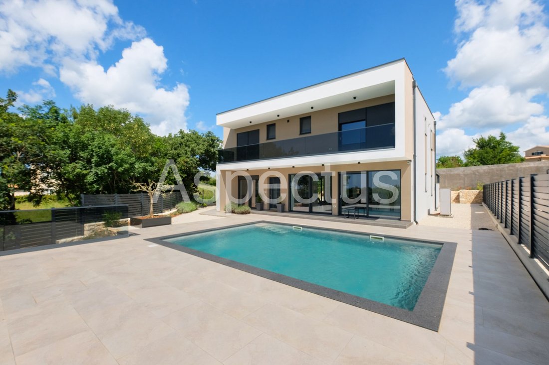 Villa in Svetvincenat, Istria County, Croatia 2 - 15116311