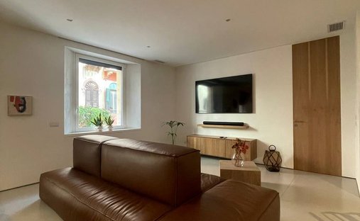 Apartment in Center, Verona, Veneto 1