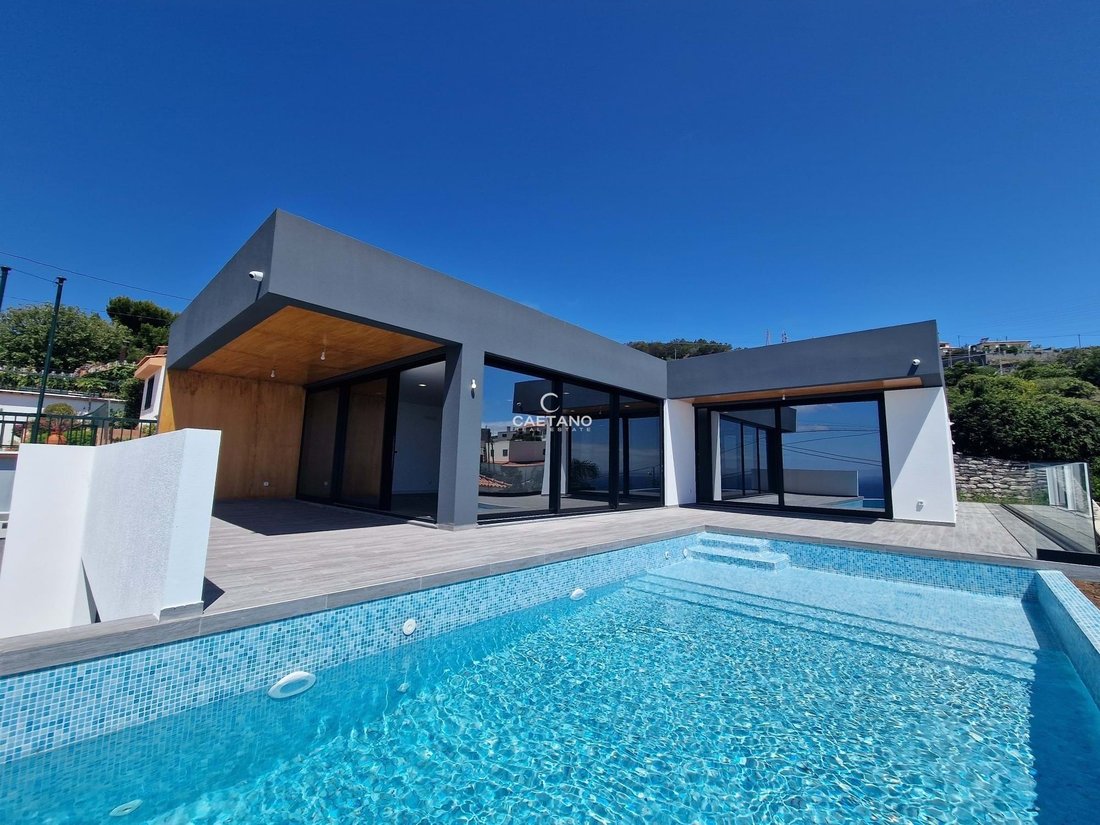 Villa in Santa Cruz, Autonome Region Madeira, Portugal 2 - 14538069