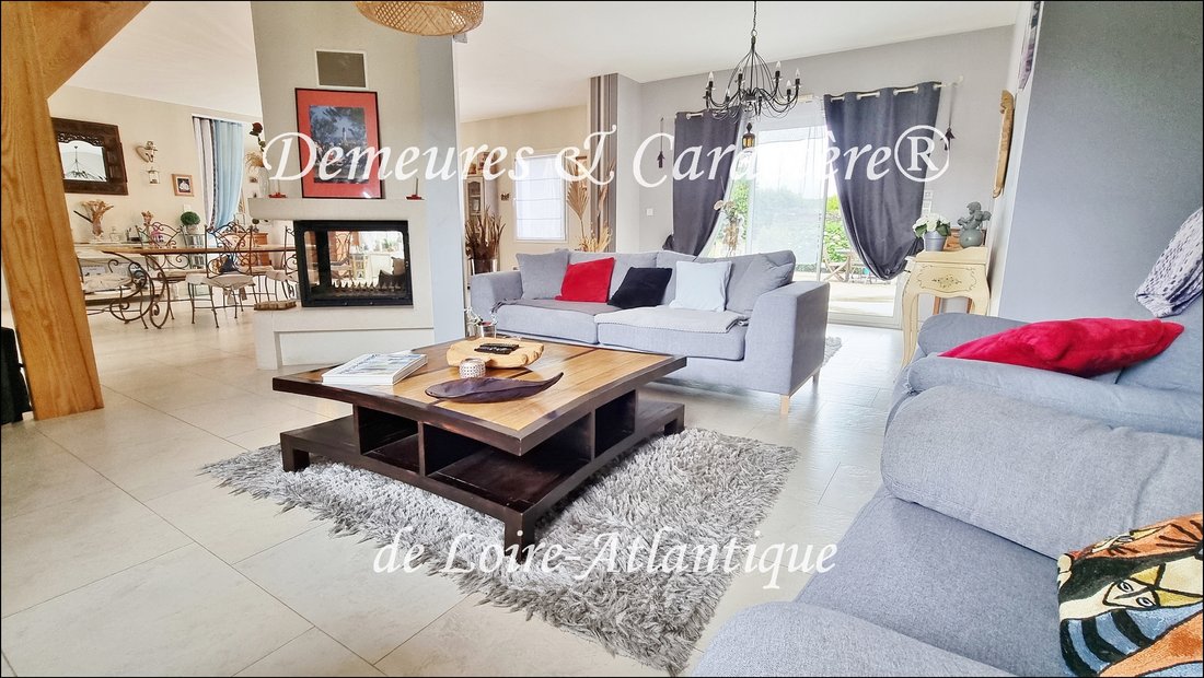 Whispering Meadows: A Timeless Loire Haven Where Nature Embraces Elegance