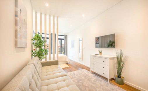 Apartment in Cedofeita, Santo Ildefonso, Se, Miragaia, Sao Nicolau e Vitoria, Porto District, Portugal 1