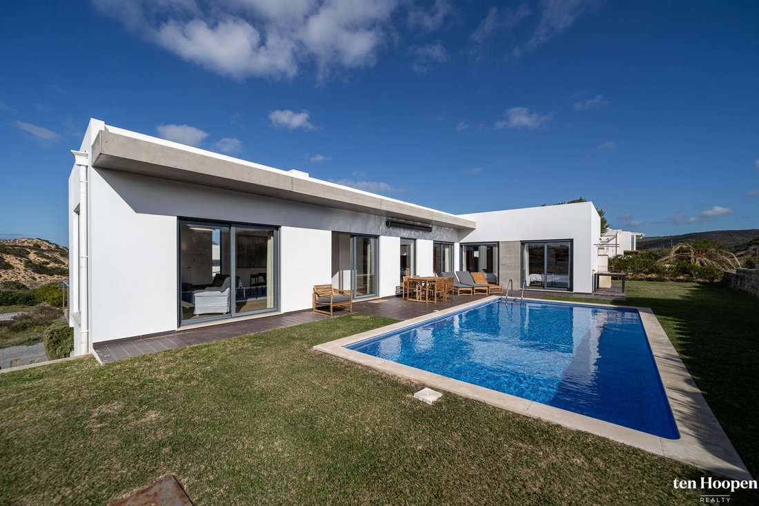 Villa in Bordeira, Algarve, Portugal 1 - 15116581