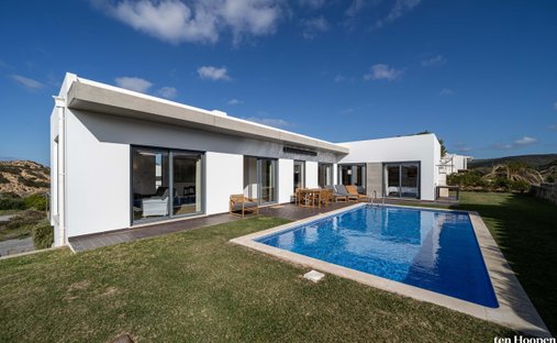 Villa in Bordeira, Algarve, Portugal 1