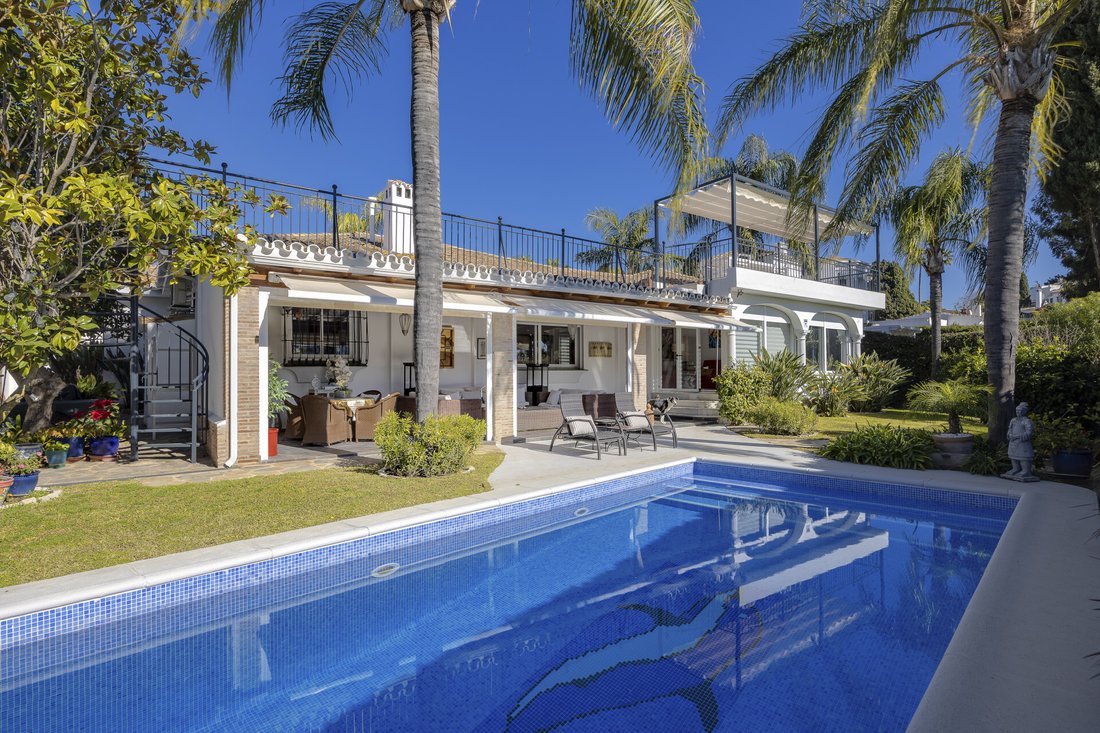 Villa in Marbella, Andalusia, Spain 1 - 15117417
