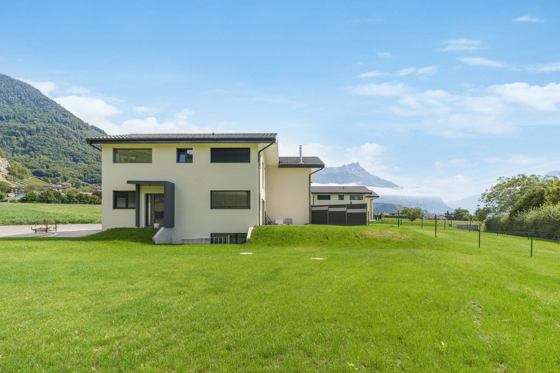 House in Ollon, Vaud, Switzerland 2 - 15116724