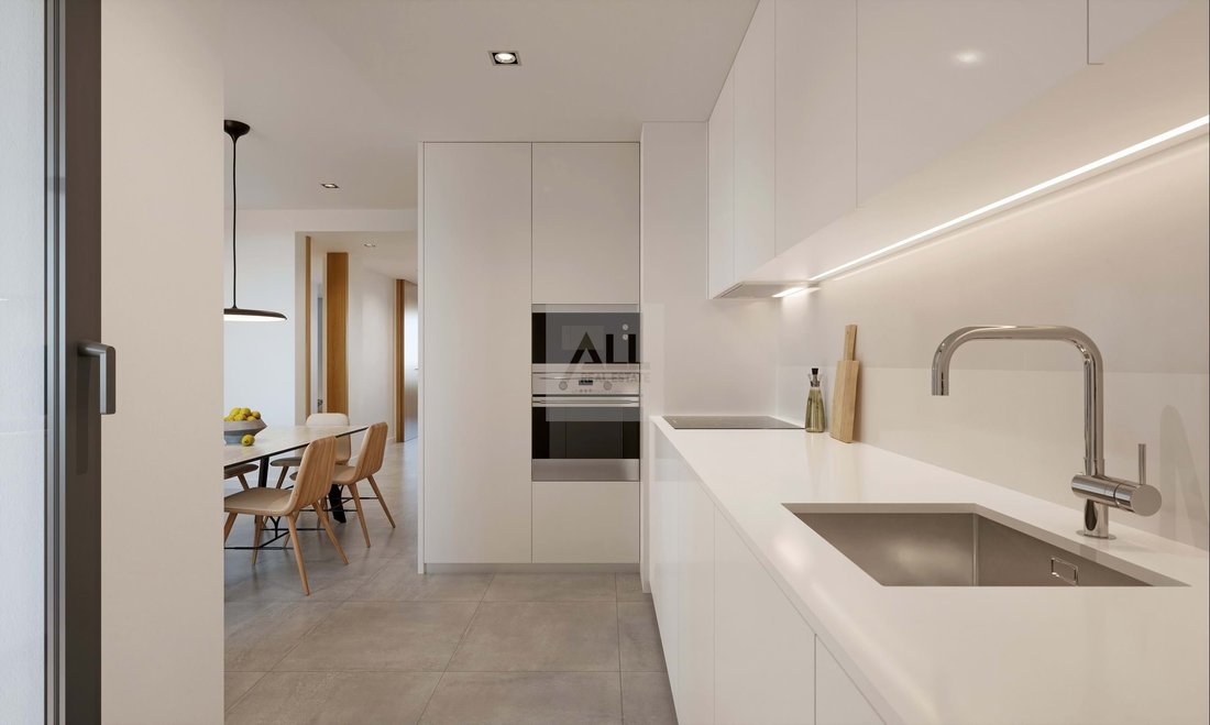 Apartment in Praia De Porto Mós, Sao Goncalo de Lagos, Algarve 4 - 14780861