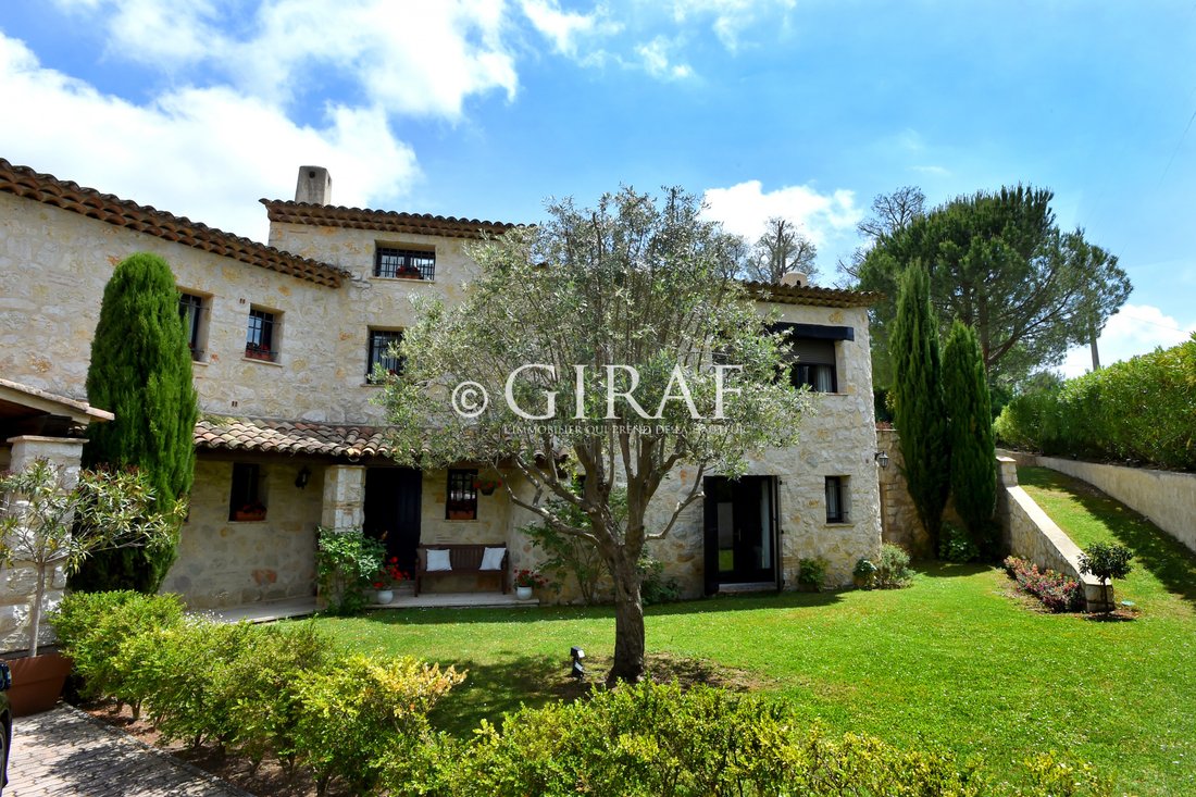 Villa in Saint-Paul-de-Vence, Provence-Alpes-Côte d'Azur, France 3 - 12143553