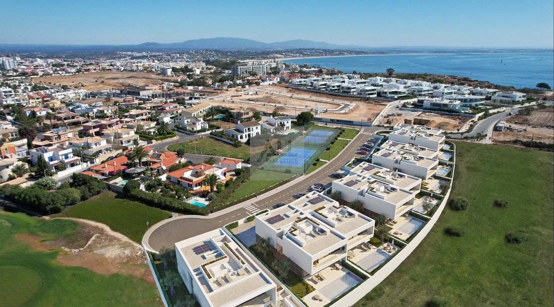 Villa in Sao Goncalo de Lagos, Algarve, Portugal 1 - 14895072