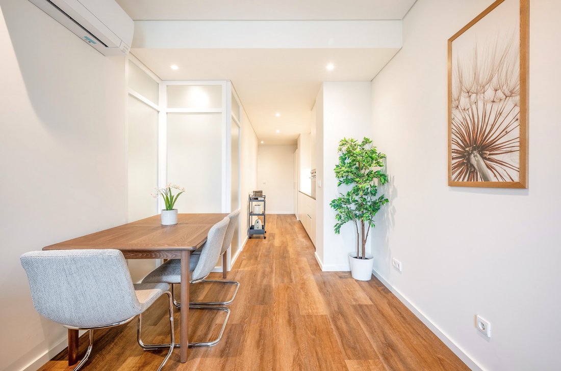 Apartment in Cedofeita, Santo Ildefonso, Se, Miragaia, Sao Nicolau e Vitoria, Porto District, Portugal 3 - 15116595