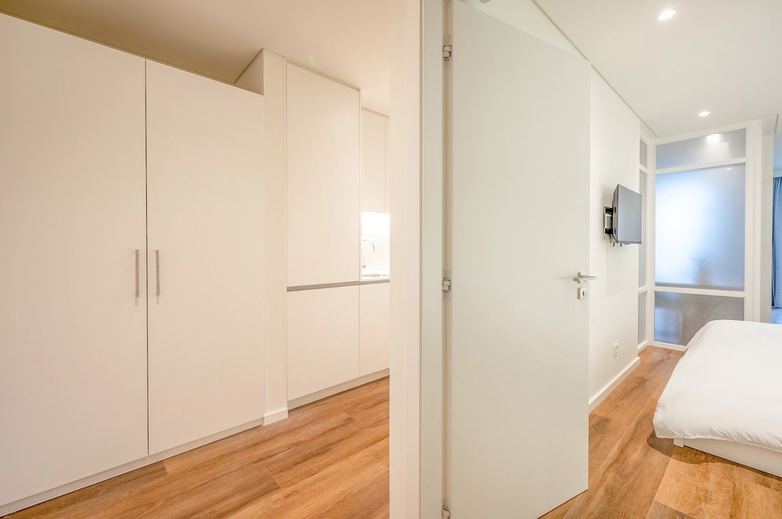 Apartment in Cedofeita, Santo Ildefonso, Se, Miragaia, Sao Nicolau e Vitoria, Porto District, Portugal 5 - 15116595