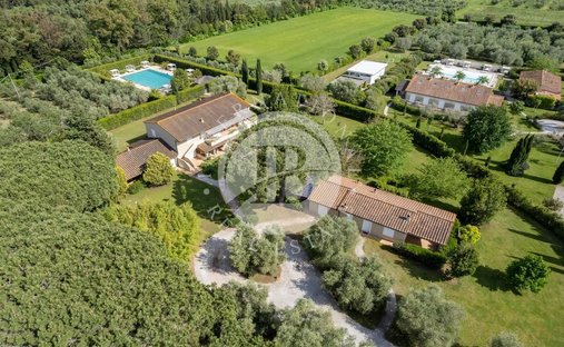 Casa en Castagneto Carducci, Toscana, Italia 1
