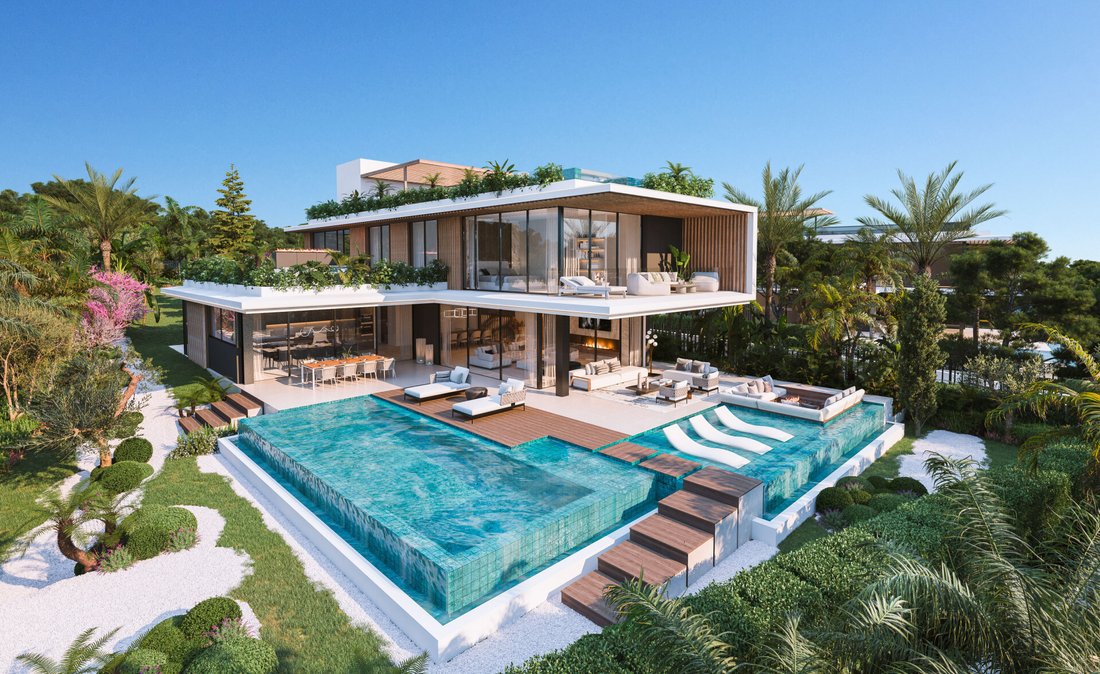 Villa in Sierra Blanca, Marbella, Spain 1 - 13294599