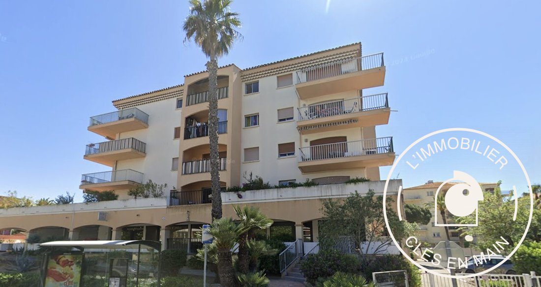 Apartment in Sainte-Maxime, Provence-Alpes-Côte d'Azur, France 2 - 15035573
