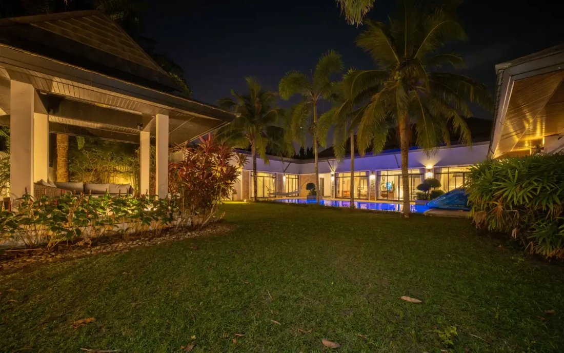 Villa in Choeng Thale, Phuket, Thailand 4 - 15120345