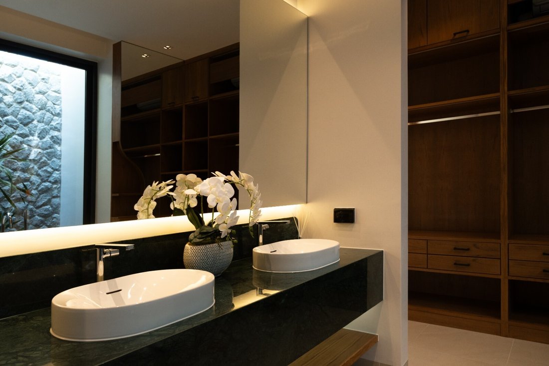 Villa in Choeng Thale, Phuket, Thailand 5 - 15120020