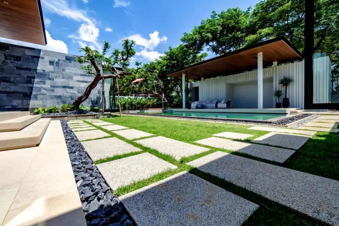 Villa in Thep Krasatti, Phuket, Thailand 1 - 15119738