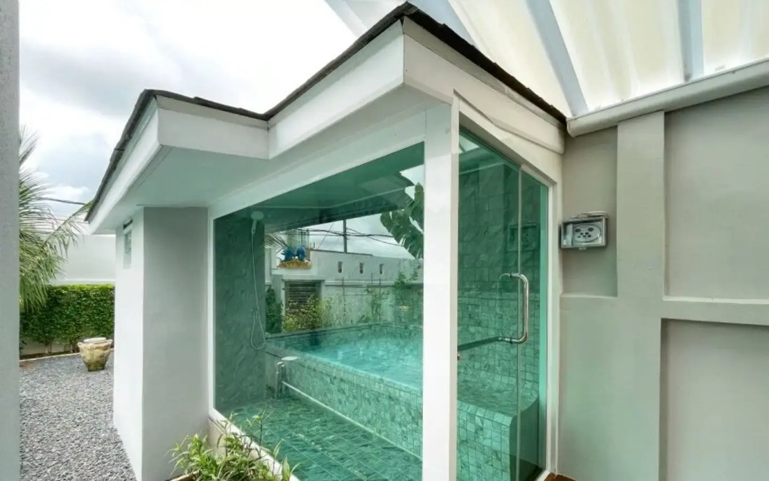 Villa in Choeng Thale, Phuket, Thailand 3 - 15120449