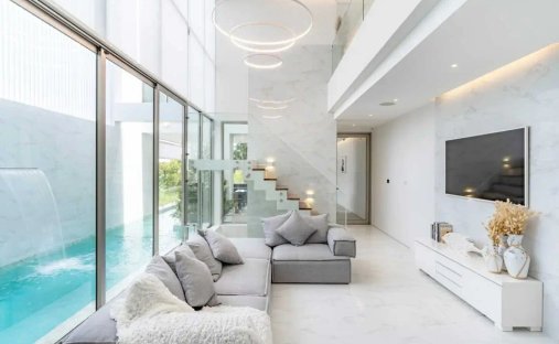 Villa in Thep Krasatti, Phuket, Thailand 1